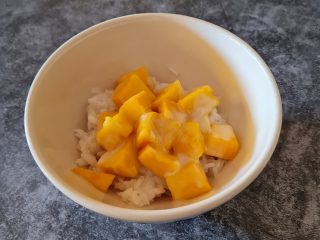 Arròs amb llet de coco i mango