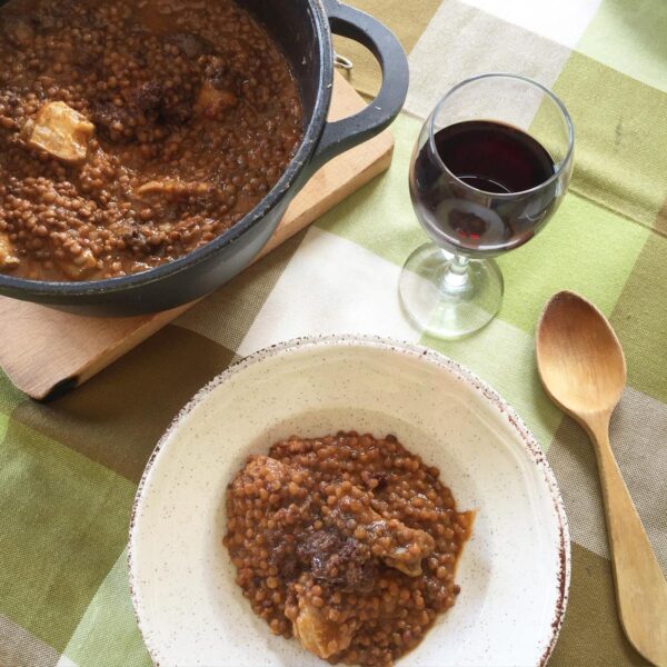 Com fer les llenties amb botifarra negra, recepta tradicional